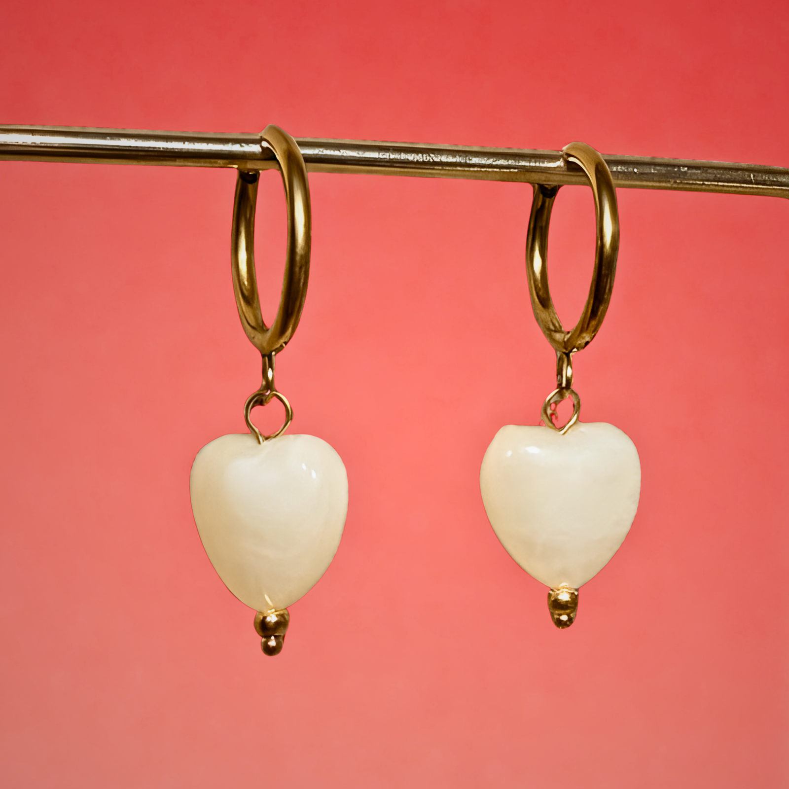 Gouttes d’Amour Ivoire Boucles d'oreilles Fait main en acier inoxydable doré