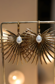 Radiance Perla boucles d'oreilles Fait main en acier inoxydable doré